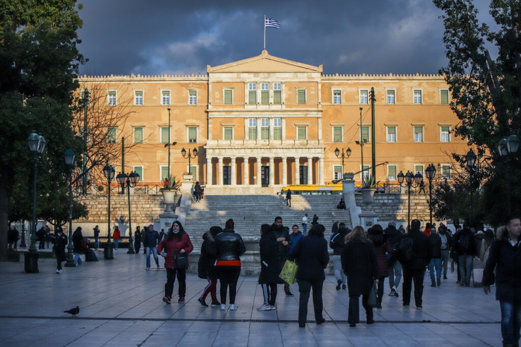 Το «ξεπάγωμα» των τριετιών φέρνει αυξήσεις σε ελάχιστους εργαζόμενους στον ιδιωτικό τομέα – Δείτε παραδείγματα