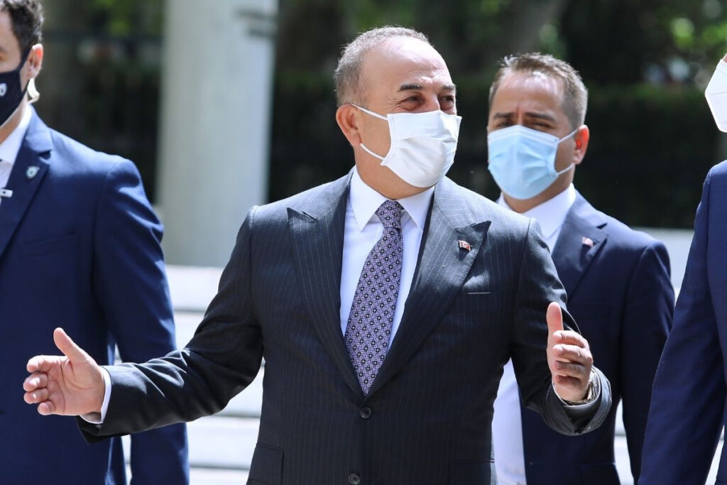 Εμπρηστικές δηλώσεις Τσαβούσογλου: Η Ελλάδα καταπατά τα ανθρώπινα δικαιώματα