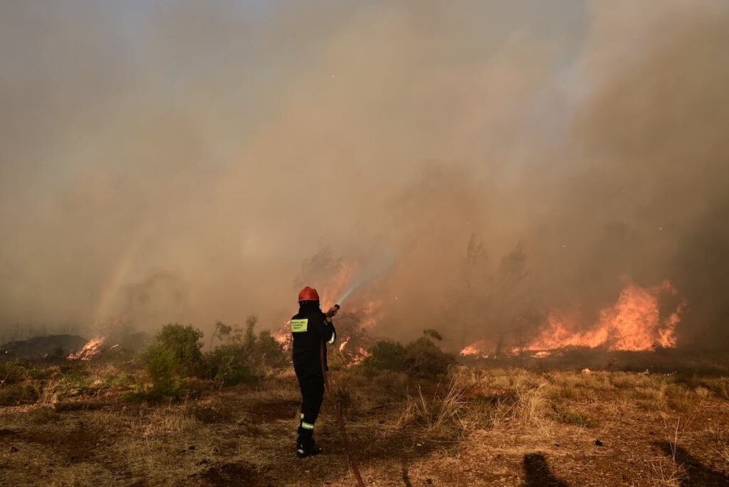 Πυροσβεστική: 26 αγροτοδασικές φωτιές το τελευταίο 24ωρο – Υπό έλεγχο σε Παιανία και Χορτιάτη