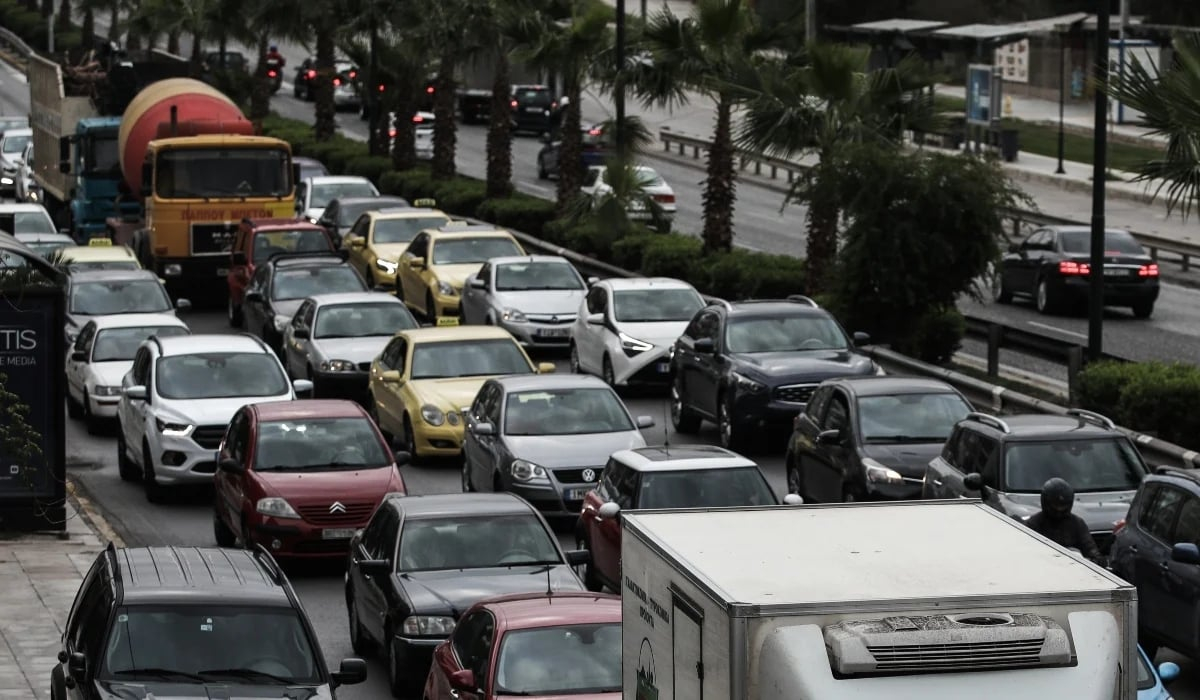 Κίνηση τώρα: Μεγάλες καθυστερήσεις στον Κηφισό