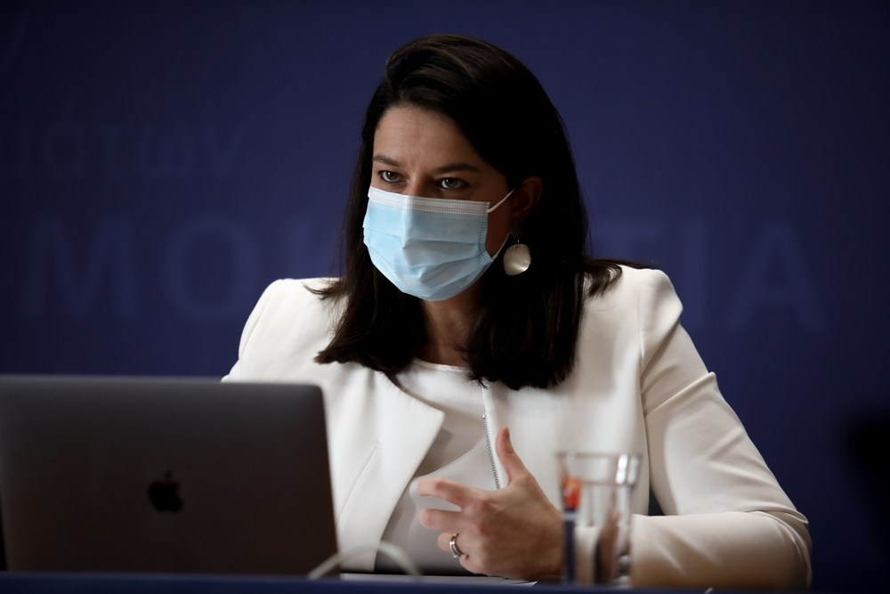 Κεραμέως: Γιατί δεν μπορεί να επιστρέψει στα σχολεία η Γ’ Λυκείου