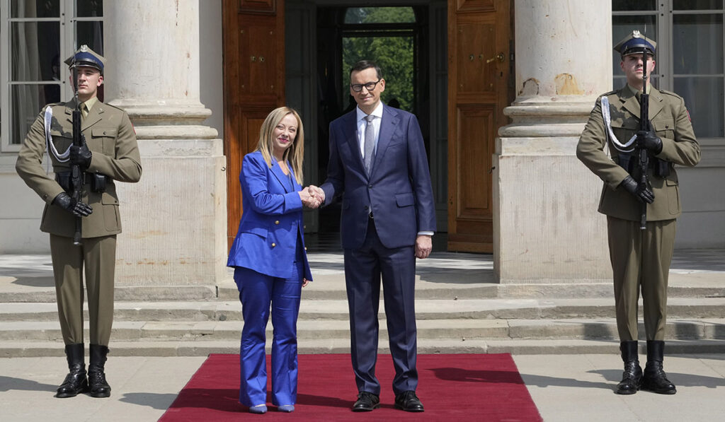 Μελόνι: Έχουμε ίδια θέση με την Πολωνία – Θέλουμε να σταματήσουμε την παράνομη μετανάστευση