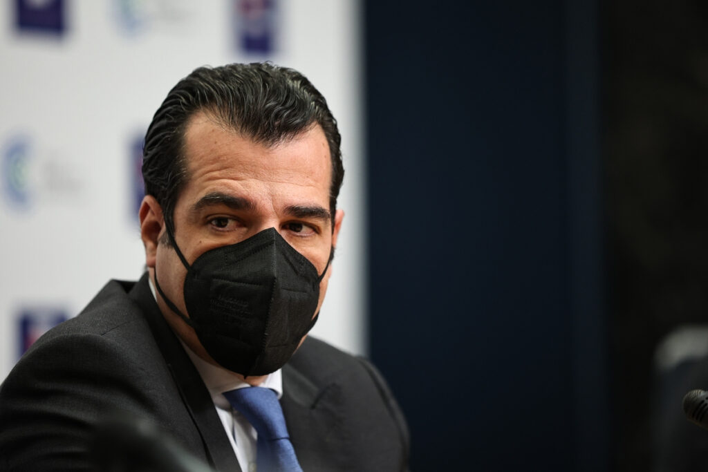 Έκτακτες ανακοινώσεις Πλεύρη για τις μάσκες