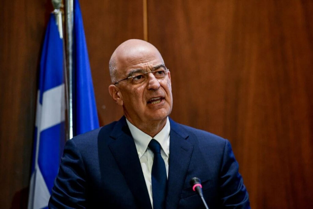 Άγριος καυγάς Μαξίμου με Δένδια για τους New York Times