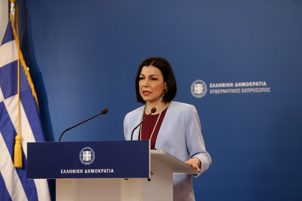 LIVE η ενημέρωση από την αναπληρώτρια κυβερνητική εκπρόσωπο Αριστοτελία Πελώνη