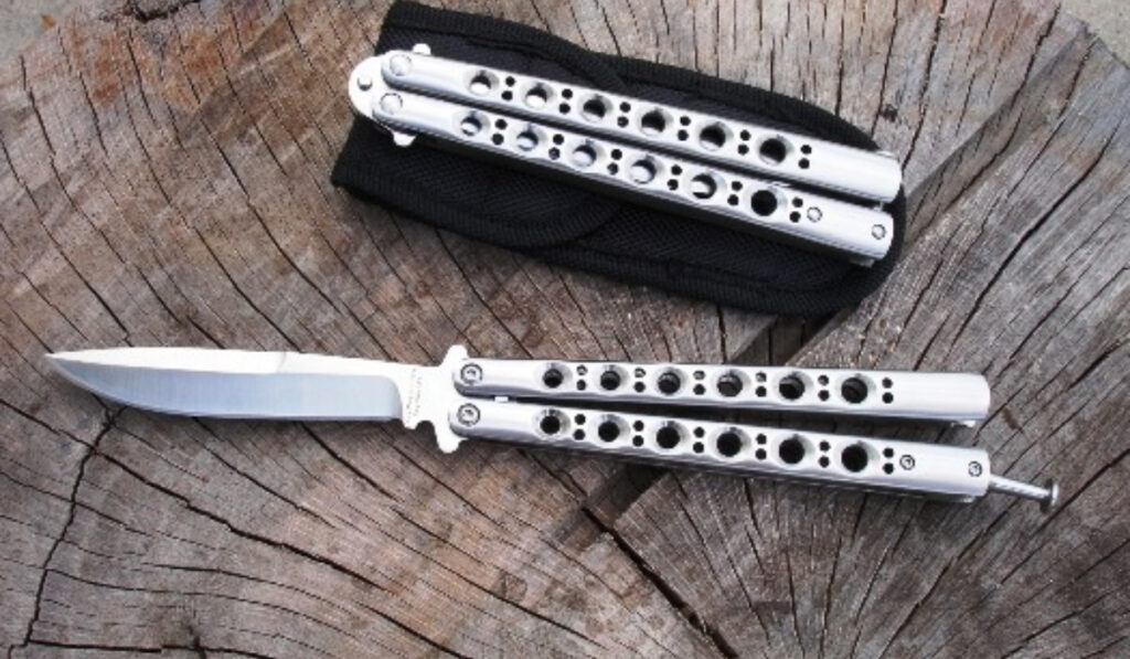 Σητεία: Τον μαχαίρωσε με «πεταλούδα» γιατί του έκανε… παρατήρηση