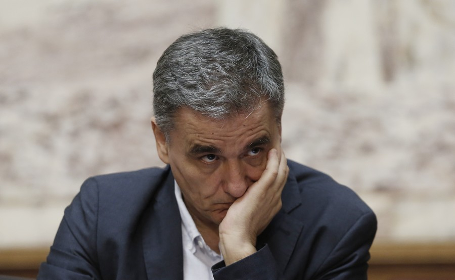 Τσακαλώτος: «Που θα βρει τα χρήματα η κυβέρνηση για την υλοποίηση των δεσμεύσεών της»