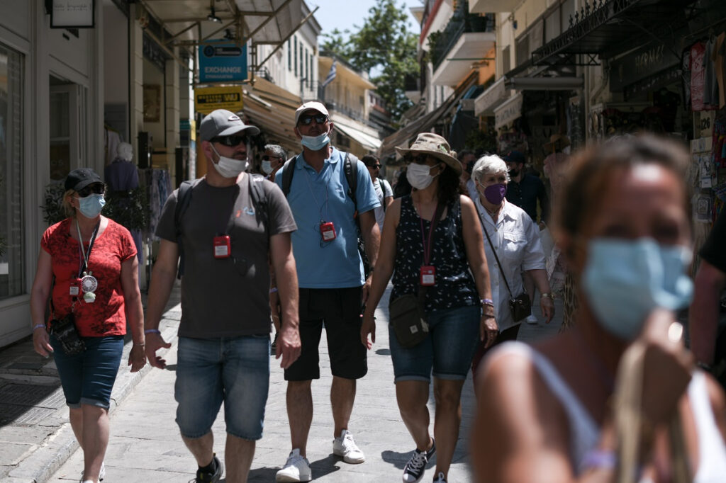 Μετάλλαξη Δέλτα: Αναταράξεις στη σχέση κυβέρνησης – ειδικών και bonus στις επιχειρήσεις που τηρούν τα μέτρα