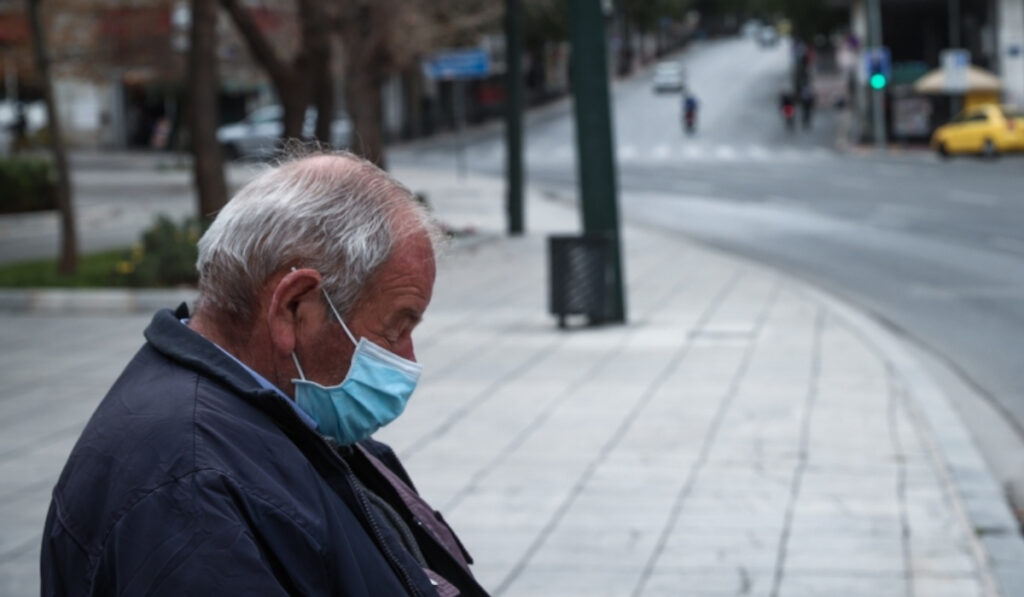 Συντάξεις: Αυξήσεις (7,5%) κάτω του πληθωρισμού (9,9%) για τους μισούς