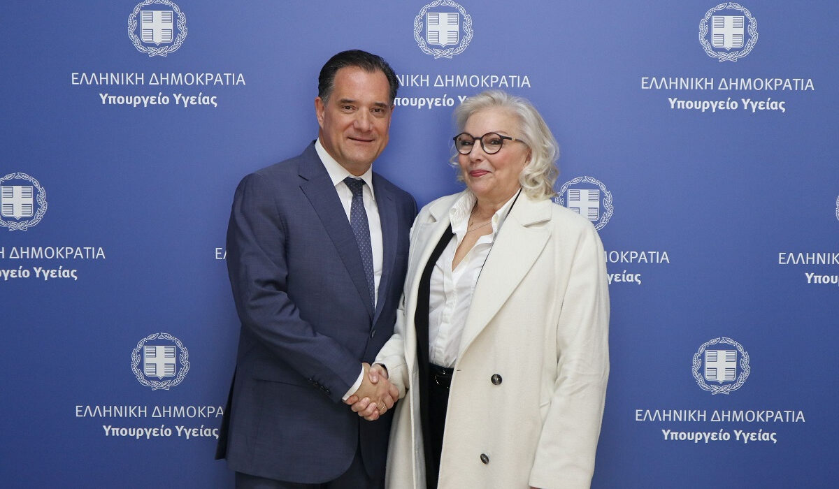 Άδωνις Γεωργιάδης: Συναντήθηκε με την πρώτη ασθενή που της συνταγογραφήθηκε φαρμακευτική κάνναβη
