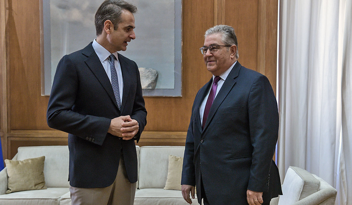 Επικοινωνία Κουτσούμπα – Μητσοτάκη για συνάντηση με τη Συντονιστική Επιτροπής των Μπλόκων