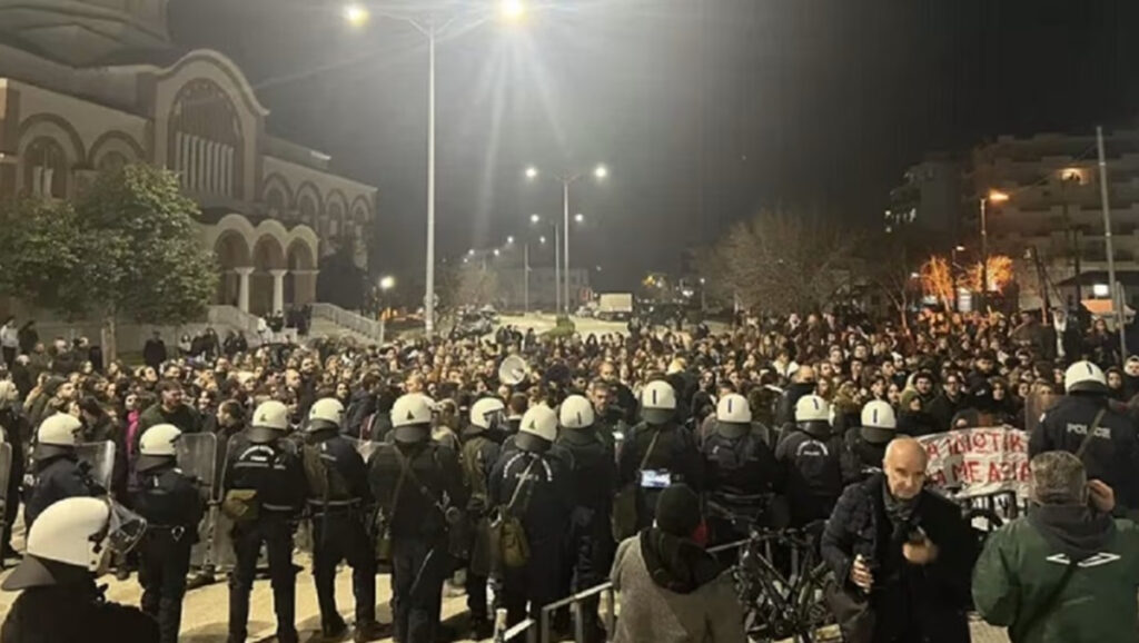 ΣΥΡΙΖΑ: Απερίφραστη καταδίκη της εισβολής των ΜΑΤ στη Νομική Σχολή Κομοτηνής