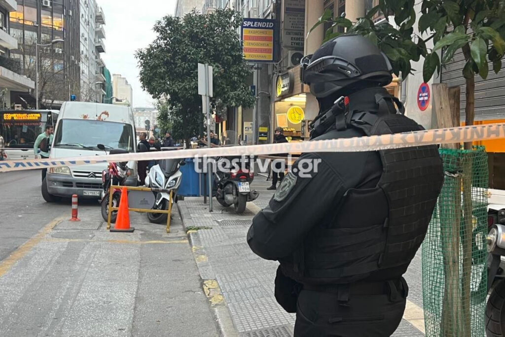 Λήξη συναγερμού στο ρωσικό προξενείο στη Θεσσαλονίκη – Έγινε ελεγχόμενη έκρηξη (Βίντεο)