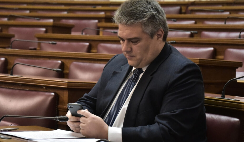 Χρυσομάλλης για κηδεία τέως βασιλιά: Θα πάω να ανάψω ένα κερί σε έναν άνθρωπο που έφερε μετάλλιο