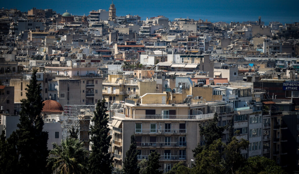 Οι 7 ανατροπές στα ακίνητα που φέρνει το 2024 – Πώς θα γίνονται οι μεταβιβάσεις, τι αλλάζει με το Airbnb