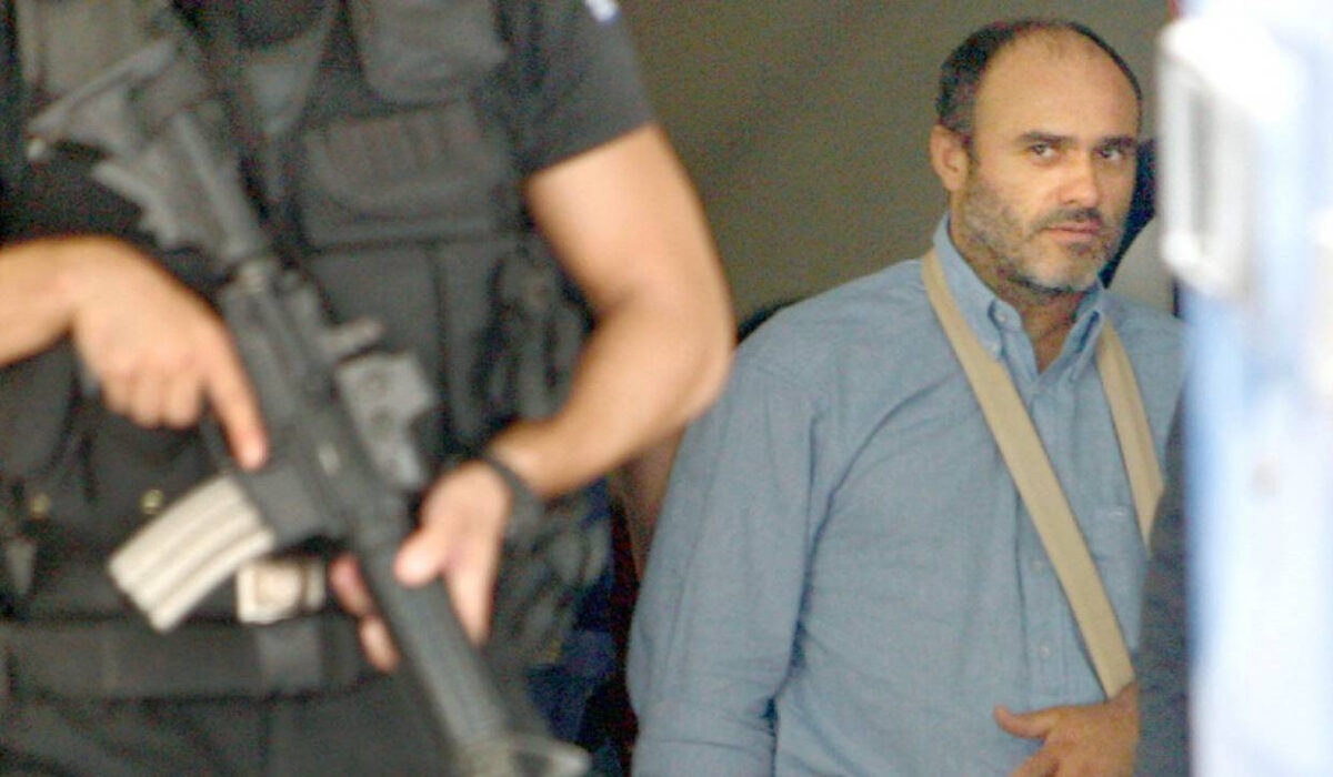 Στο νοσοκομείο ο Παλαιοκώστας – Μεγάλη επιχείρηση από την ΕΛ.ΑΣ για τη διακομιδή του