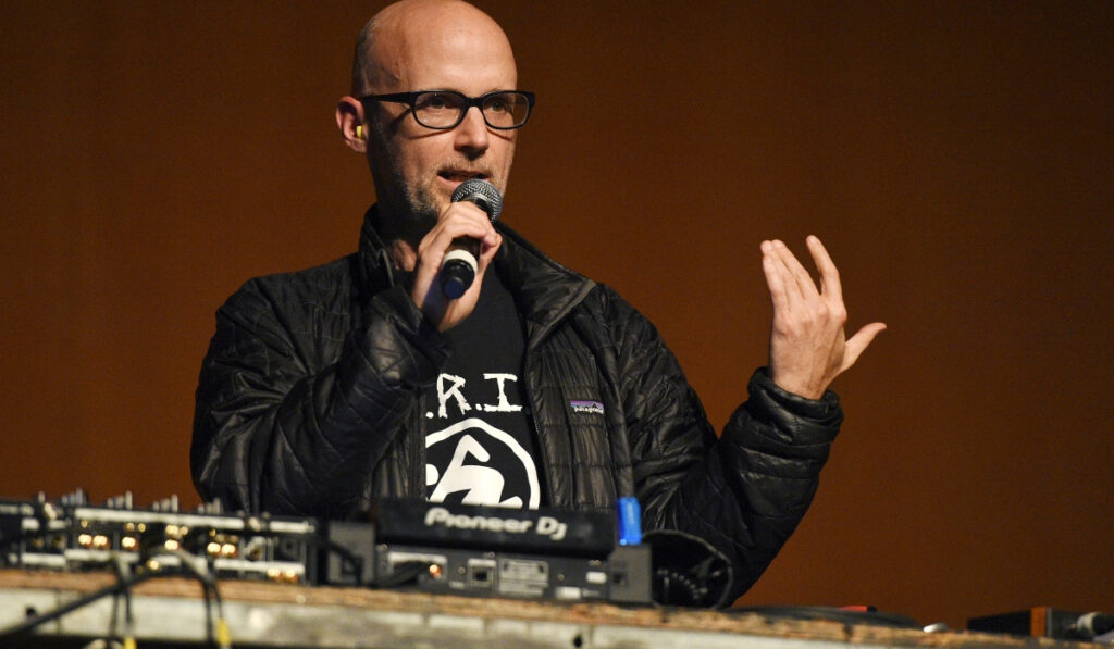 Ο Moby επιστρέφει: Πρώτη ευρωπαϊκή περιοδεία μετά από 10 χρόνια – «Δεν θα πληρωθώ»