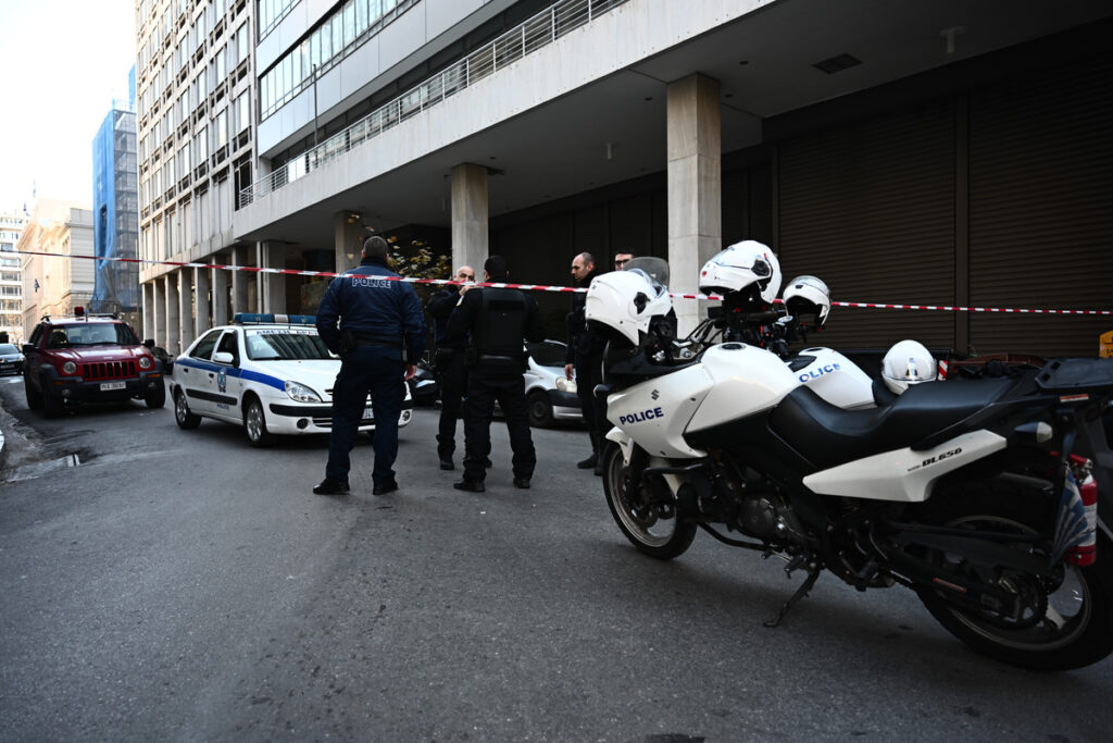 Στον εισαγγελέα, το μεσημέρι της Τετάρτης, οι συλληφθέντες για τρομοκρατία