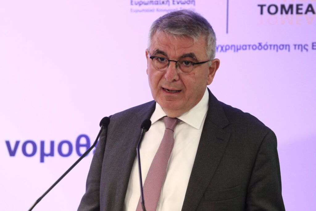 Τα μαζεύει ο Τσακλόγλου μετά τη δήλωση για ντελιβεράδες και δικηγόρους: Ζητώ συγνώμη