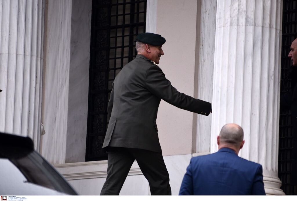 ΚΥΣΕΑ: Οι στρατηγοί που αποστρατεύονται μετά τον Φλώρο