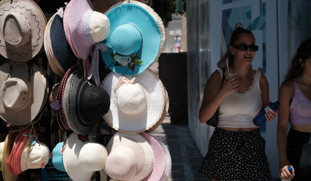 Τα ύποπτα συμπτώματα στον καύσωνα – Συμβουλές προφύλαξης