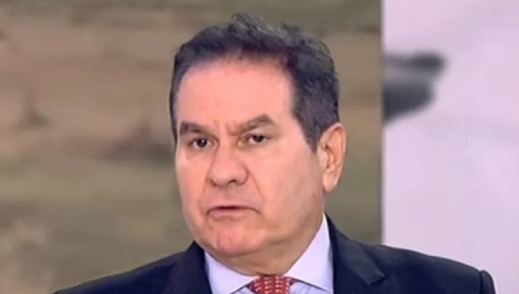 Πέτρος Λιάκουρας: Ο μπλε φάκελος της εξωτερικής πολιτικής