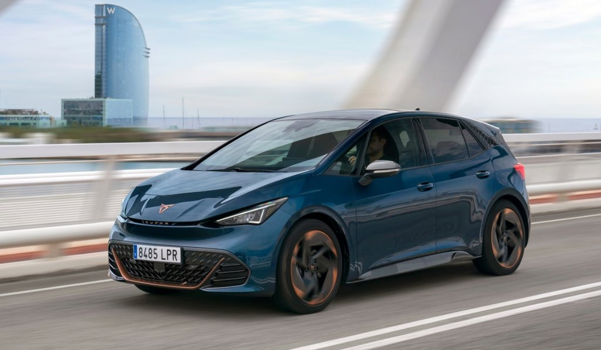 CUPRA Born: Σπορ σχεδιασμός, μοναδική αίσθηση στο δρόμο και σεβασμός στο περιβάλλον