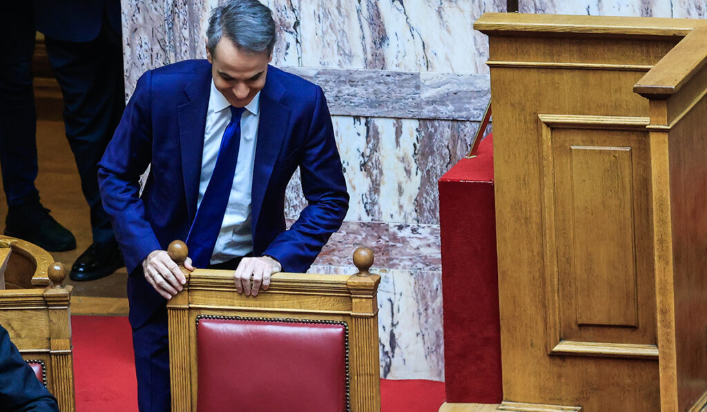 Έσκυψε το κεφάλι, τώρα ήρθε η ώρα να πάρει κεφάλια. Αλλιώς…