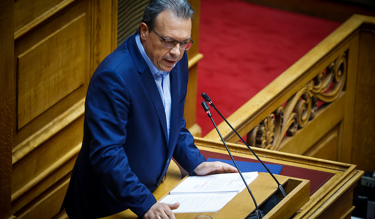 Φάμελλος: Αδιανόητο να εξαγγέλλονται τώρα προσλήψεις στην πυροσβεστική