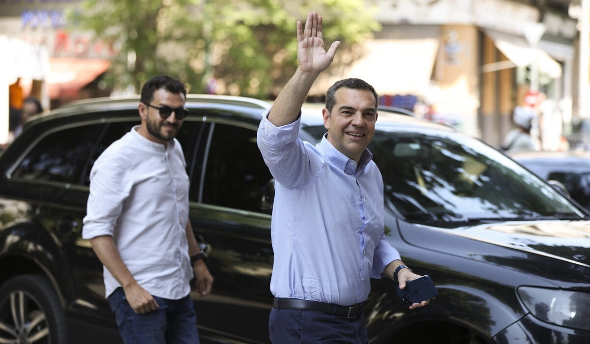 ΣΥΡΙΖΑ: «Σοκ και χάος» μετά την παραίτηση Τσίπρα – Η «διαδοχολογία» και τα επόμενα βήματα