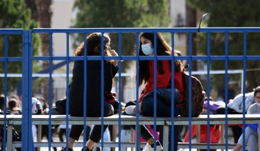 Με νέο self test σήμερα Παρασκευή οι μαθητές στο σχολείο