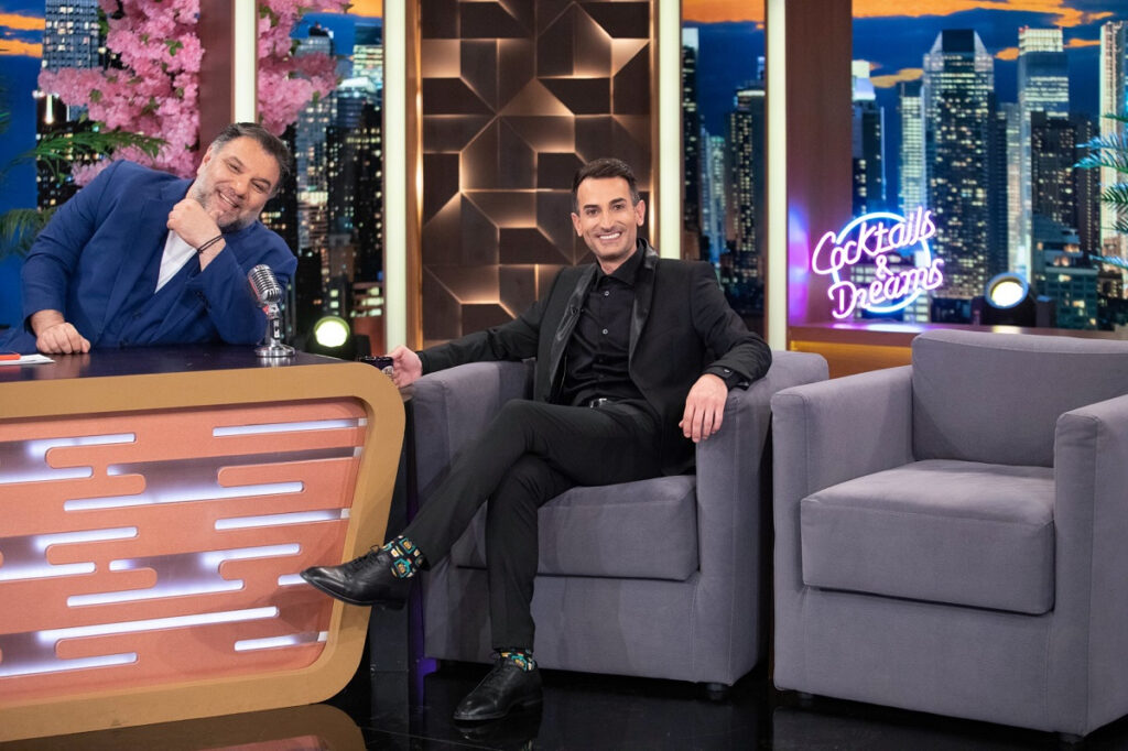 Αντώνης Παπαηλίας – The 2Night Show: Αγαπάω τον ρόλο της Λόλας και τον Τόνι Σφήνο