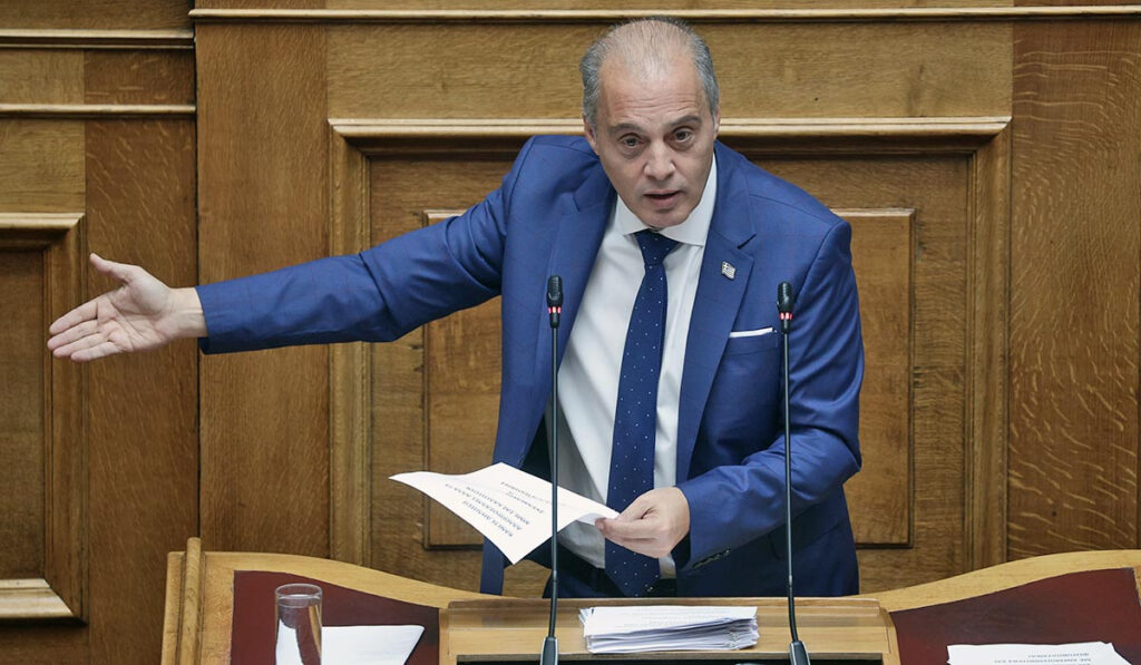 Ο Βελόπουλος προτείνει να τοποθετηθούν… νάρκες στο δάσος της Δαδιάς και δικαιολογεί τους αυτόκλητους «σερίφηδες»