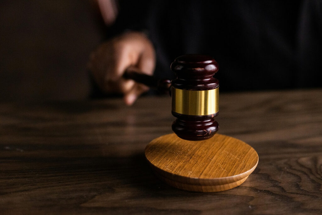 Οι δικηγόροι του Φιλιππίδη κατηγορούν την πρόεδρο του ΑΠ για παρέμβαση στη δίκη