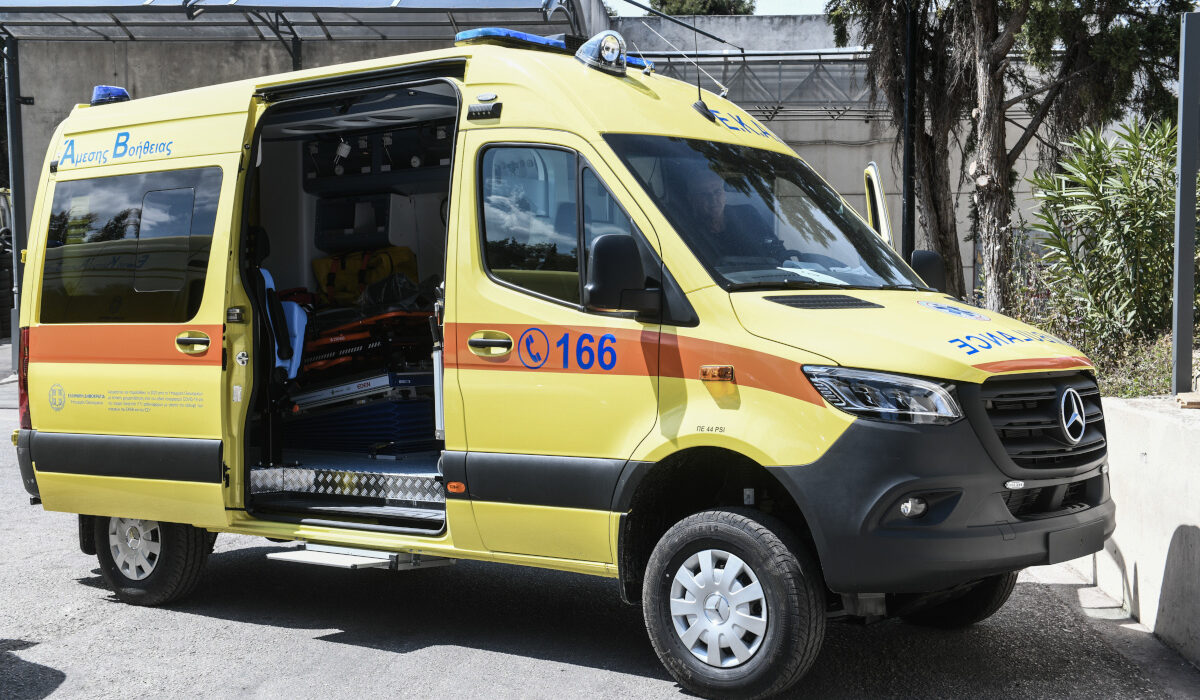 Tραγωδία στην Άρτα: Πατέρας ξέχασε το μωρό του στο αυτοκίνητο και αυτό πέθανε