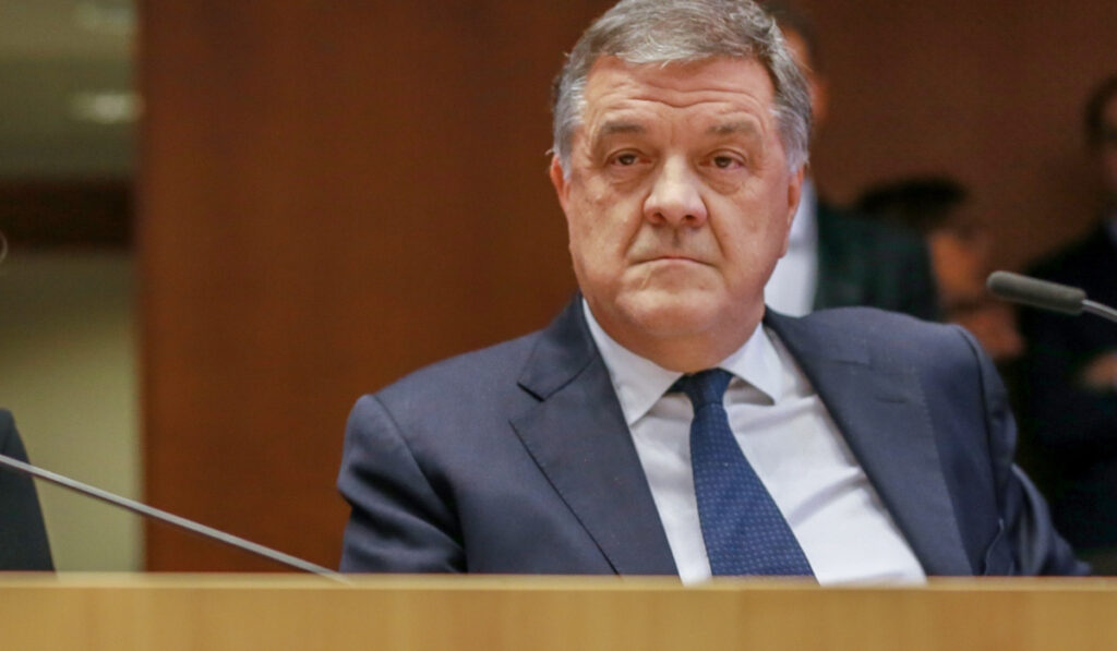 QatarGate: Ο Παντσέρι έδωσε τη ροή του «μαύρου χρήματος» – Συνελήφθη η λογίστριά του