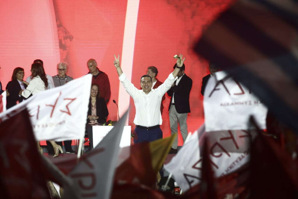 Ποιοι βρίσκονται πίσω από τις επιτυχημένες συγκεντρώσεις Τσίπρα