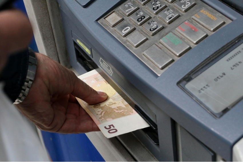 Επίδομα 534 ευρώ: Τι ώρα μπαίνουν τα λεφτά για τις αναστολές Ιανουαρίου