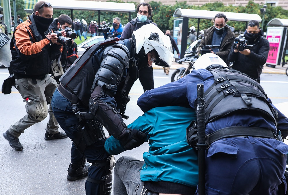 21 προσαγωγές στη συγκέντρωση για τον Κουφοντίνα
