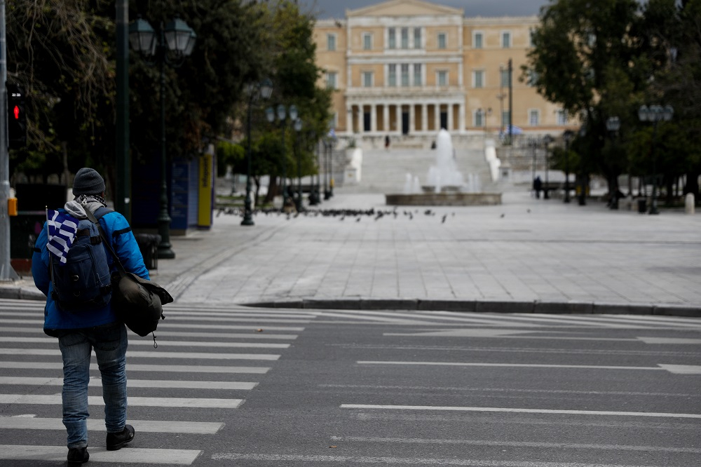 Τρόμος στην εργασία: Στον αέρα 250.000 εργαζόμενοι – Μόνο τον Απρίλιο χάθηκαν 103.690 θέσεις απασχόλησης