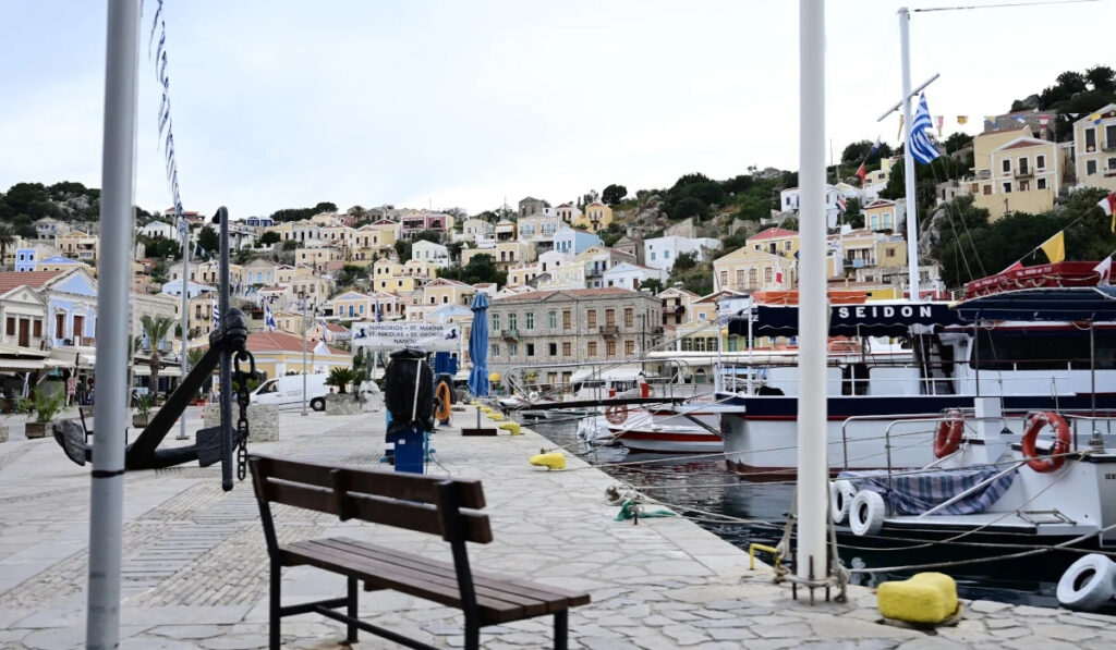 Σύμη: «Εσύ είπες να τη δηλητηριάσουμε» – Οι ανατριχιαστικοί διάλογοι της 13χρονης με τον 15χρονο