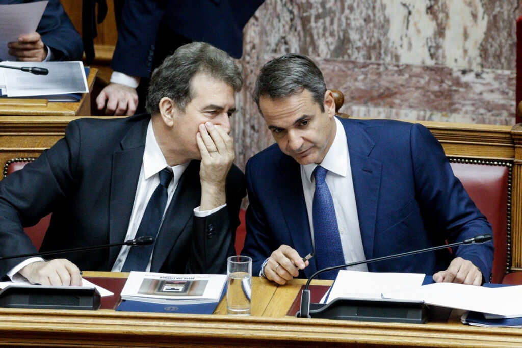 Ανασχηματισμός: Στις 6 οι ανακοινώσεις από τον Παύλο Μαρινάκη – Χρυσοχοΐδης στη θέση Οικονόμου