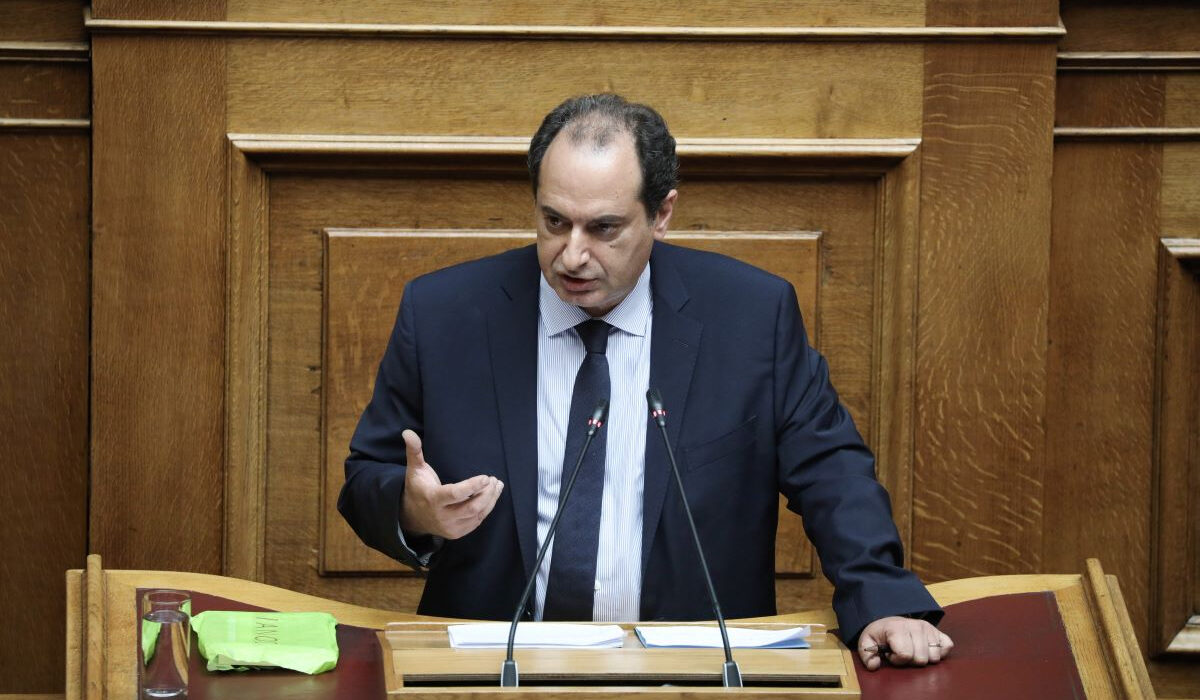 Όταν ο «διαπλεκόμενος» Σπίρτζης πέταξε έξω την Alstom από τον ΟΣΕ