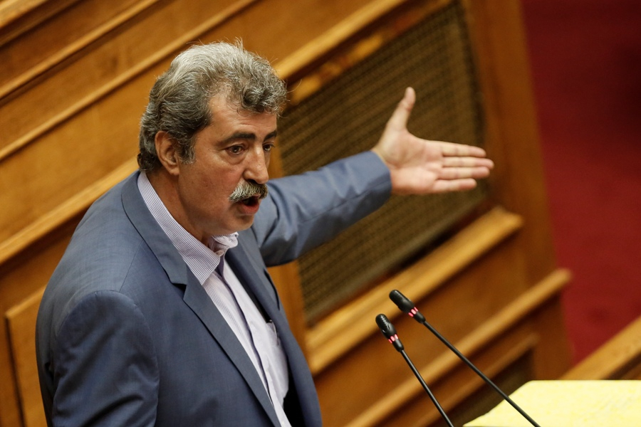 Με το καλημέρα πόλεμος…