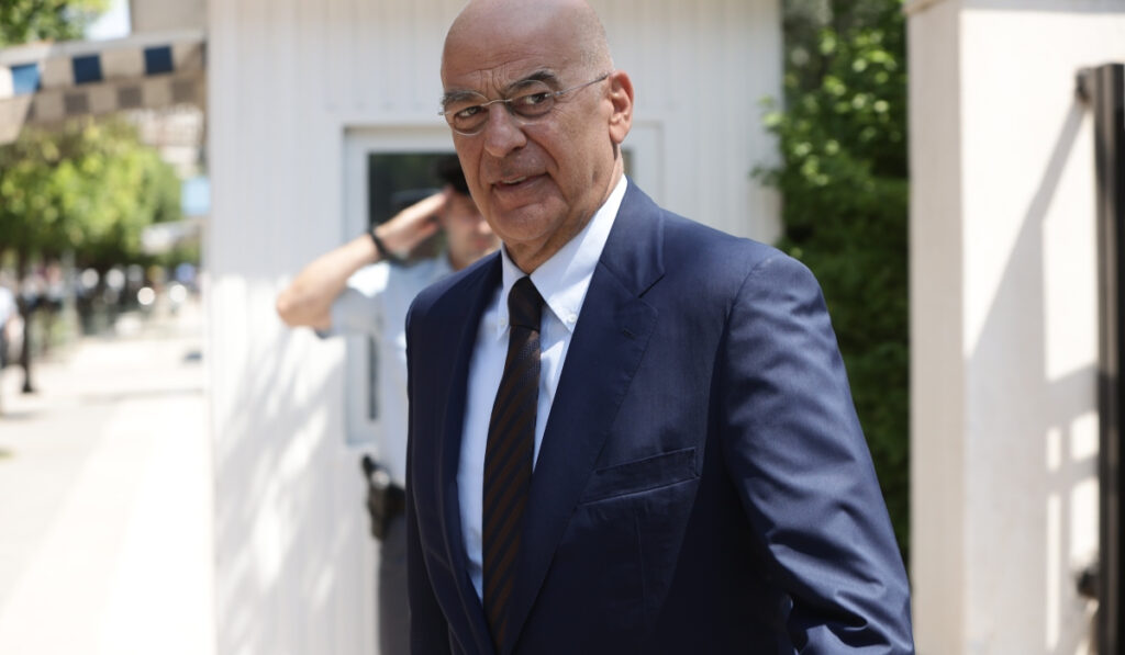 Νίκος Δένδιας: Επικοινωνία με τον υπουργό Άμυνας και τον πρέσβη του Ισραήλ