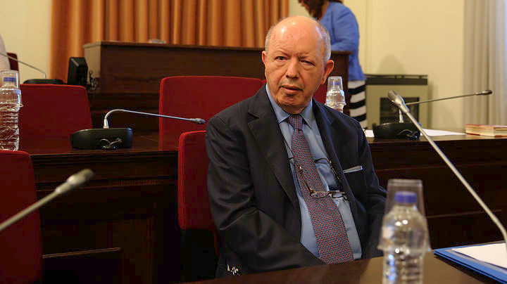 Την απαλλαγή του Ψυχάρη για τα δάνεια του ΔΟΛ προτείνει η εισαγγελέας