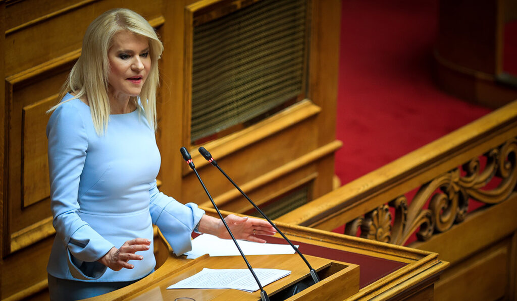 Τζάκρη: Να δεσμευτεί ο πρωθυπουργός ότι θα ψηφίσει το αίτημα για προανακριτική για τα Τέμπη