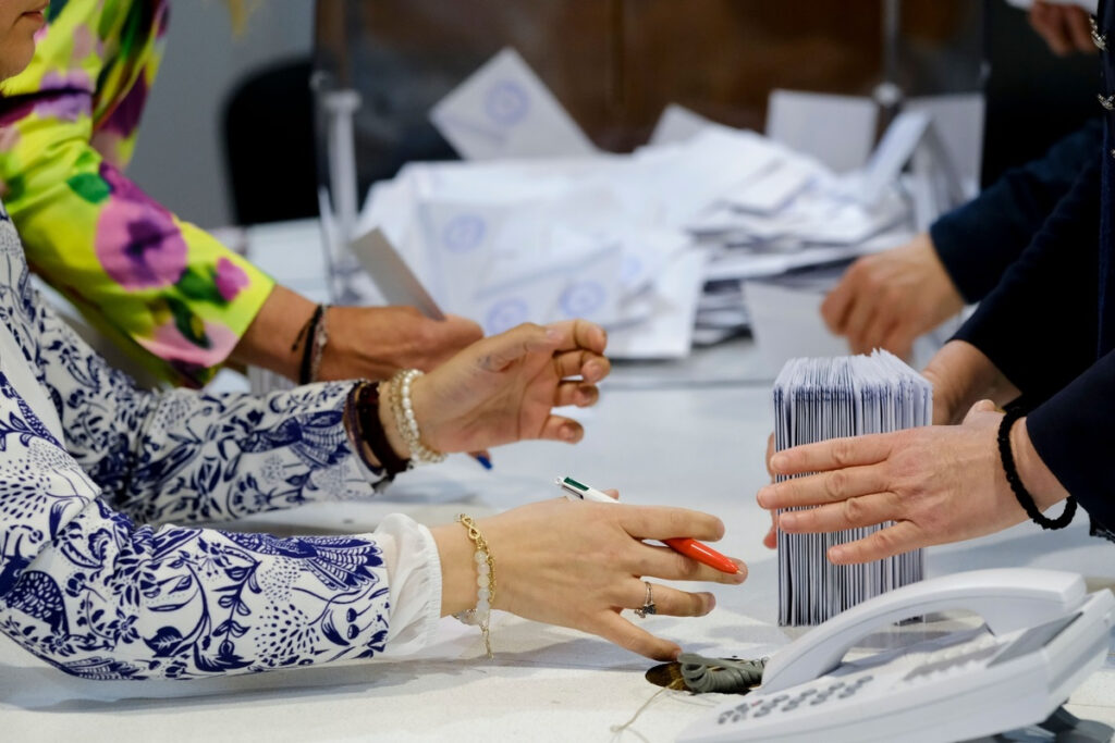 «Κλειδί» για το μέλλον του πολιτικού συστήματος οι δημοτικές και περιφερειακές κάλπες τον Οκτώβριο