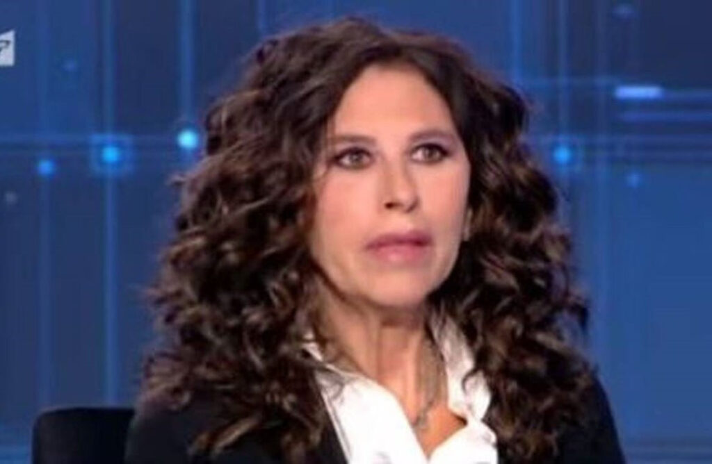 Ελευθερία Αρβανιτάκη: Οι δύο γάμοι και η σχέση με τα παιδιά της
