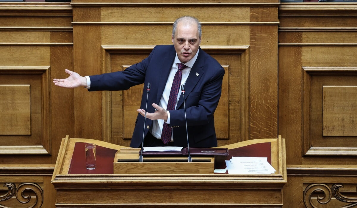 Από τον γάμο (ομόφυλων) ο Βελόπουλος περιμένει… διαζύγια ψηφοφόρων της ΝΔ
